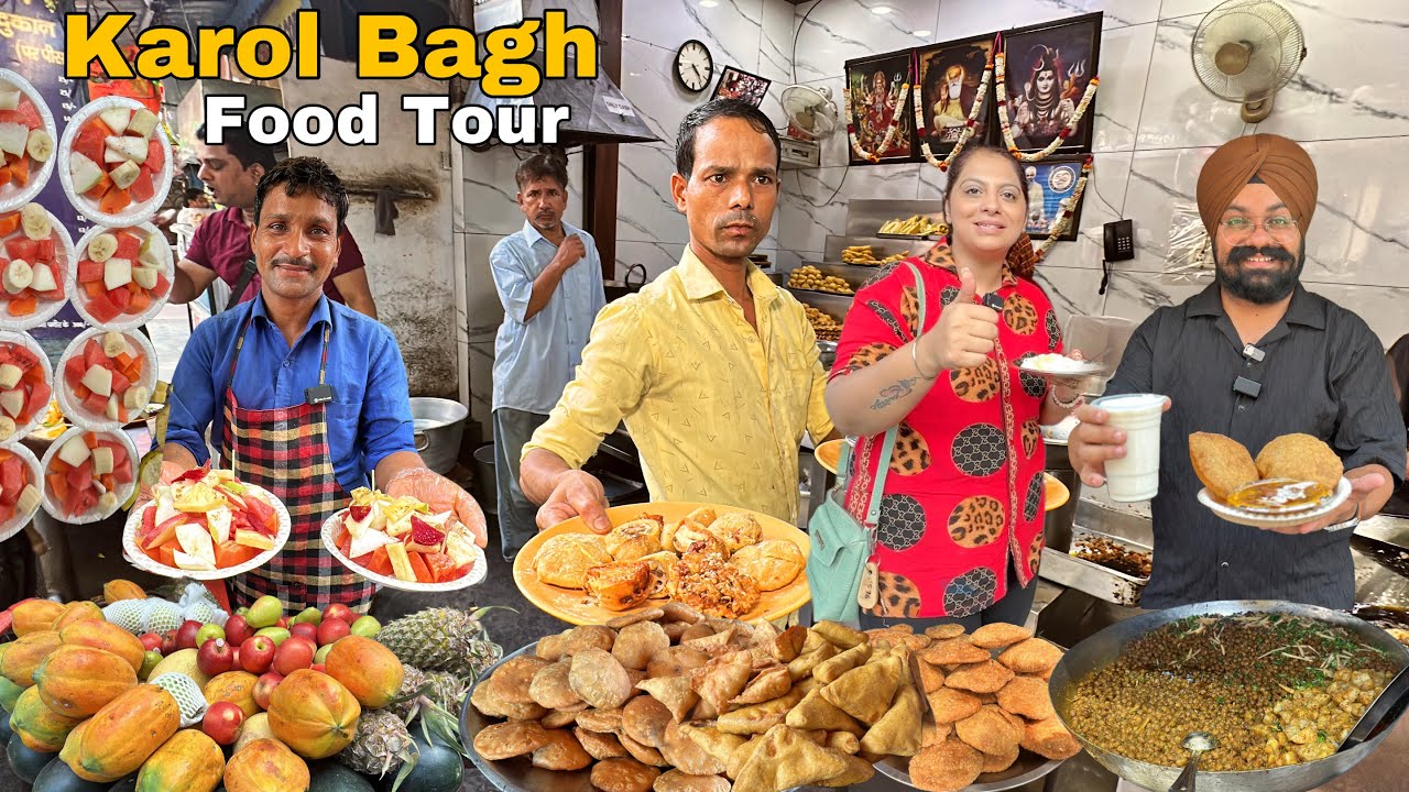 Famous street food in Karol Bagh | Chole Bathure, Pakore, fruit chaat, rasgulla