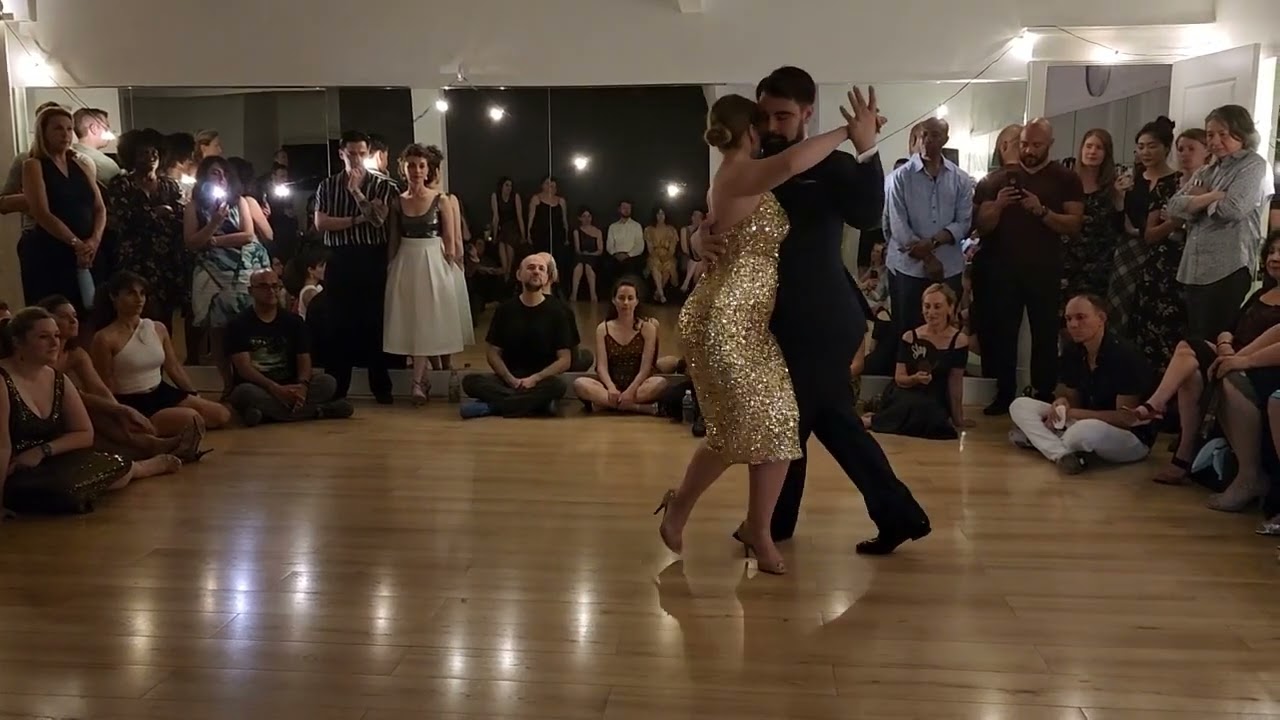 Argentine Tango: Maja & Marko - Ojos Negros Que Fascinan  (Lyrics/Letra)
