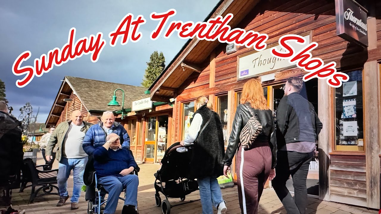 SUNDAY AT TRENTHAM SHOPS