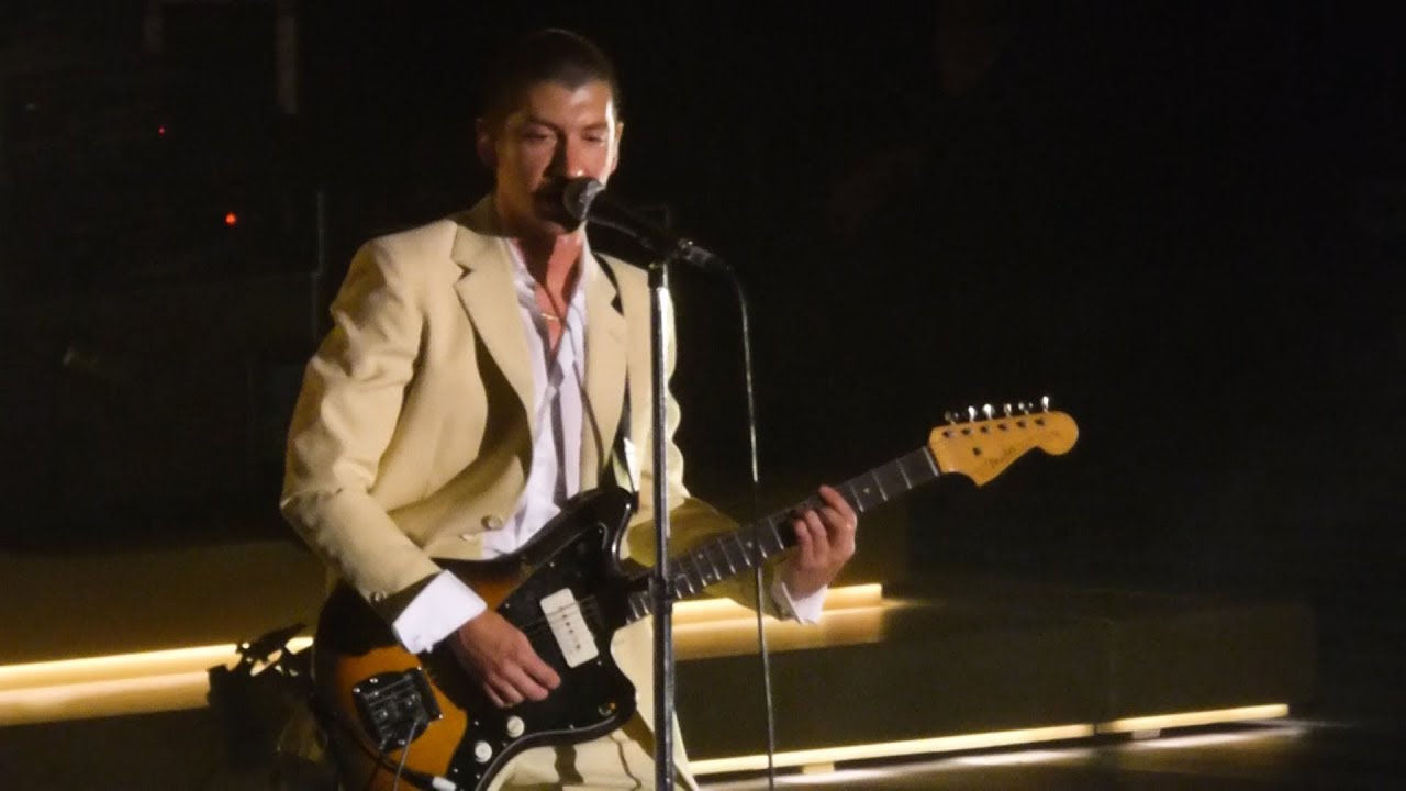 Arctic Monkeys - Snap Out Of It [Live at Manchester Arena - 07-09-2018]