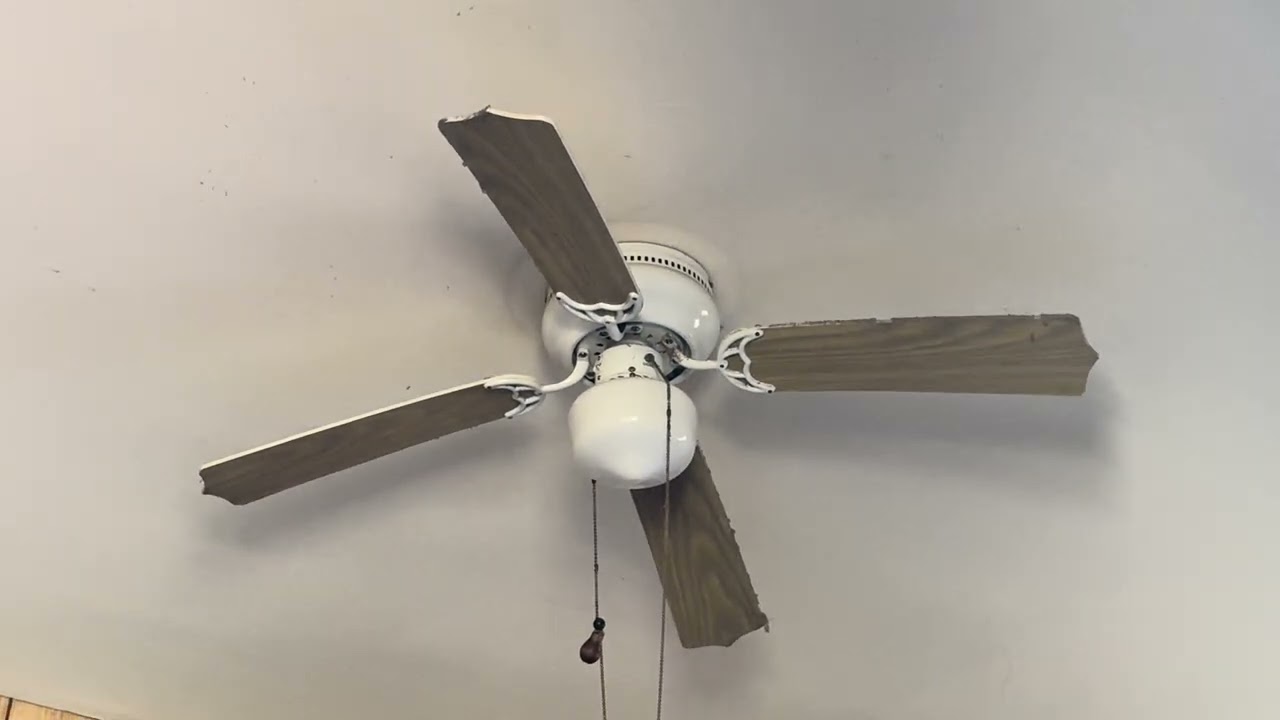 42” Aloha Breeze Hugger Ceiling Fan (1 of 3)