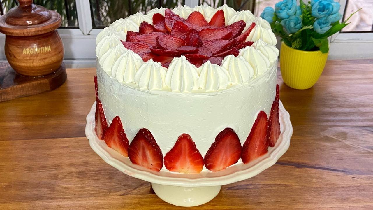 CÓMO HACER UNA TORTA DE FRUTILLAS CON CREMA - RECETA SUPER FÁCIL