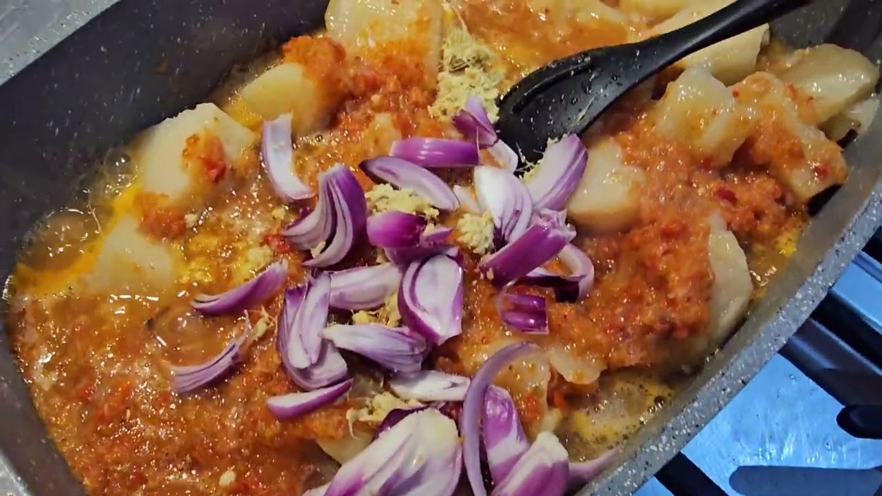 Chaya leaf, iyana ipaja leave with yam porridge