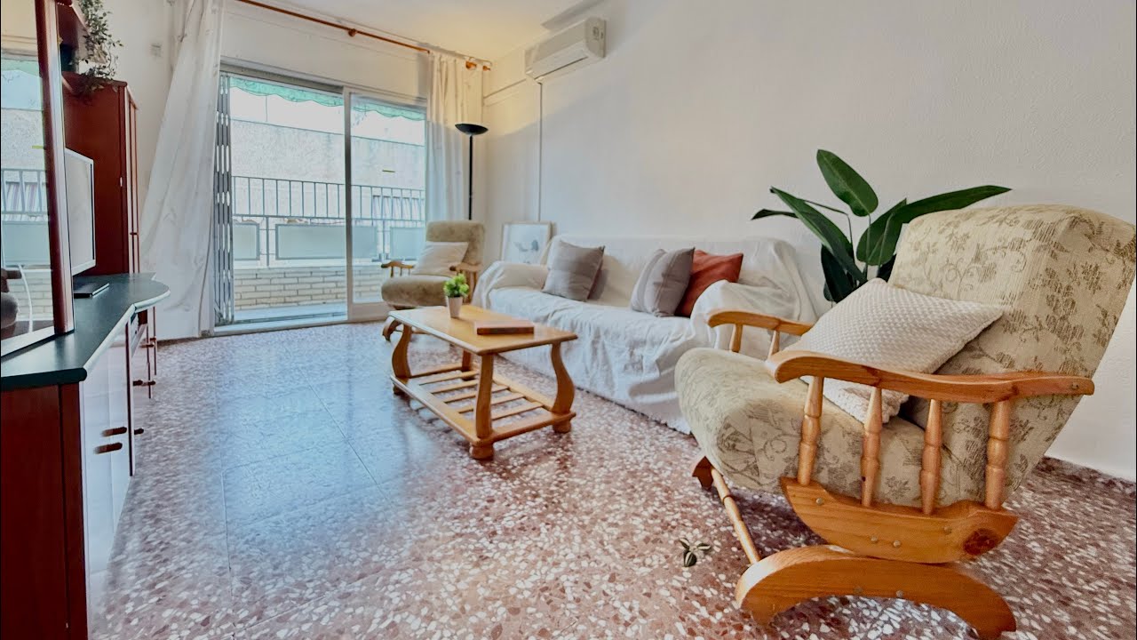 Piso en venta de 3 habitaciones y 2 baños con trastero junto a la playa en Lo Pagán. Se vende