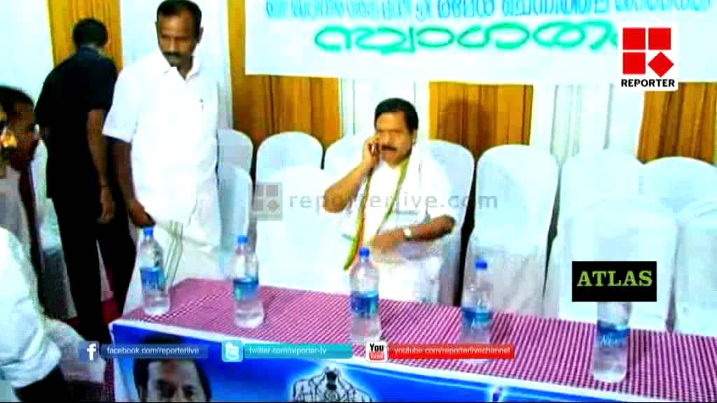 Chennithala visit adivasi colony