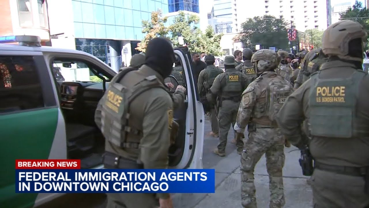 Federal agents detain multiple people in downtown Chicago