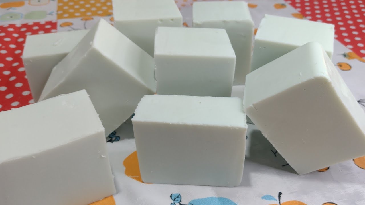 Com 2 litros de óleo usado de cozinha fiz sabão em barra para o mês todo economia doméstica