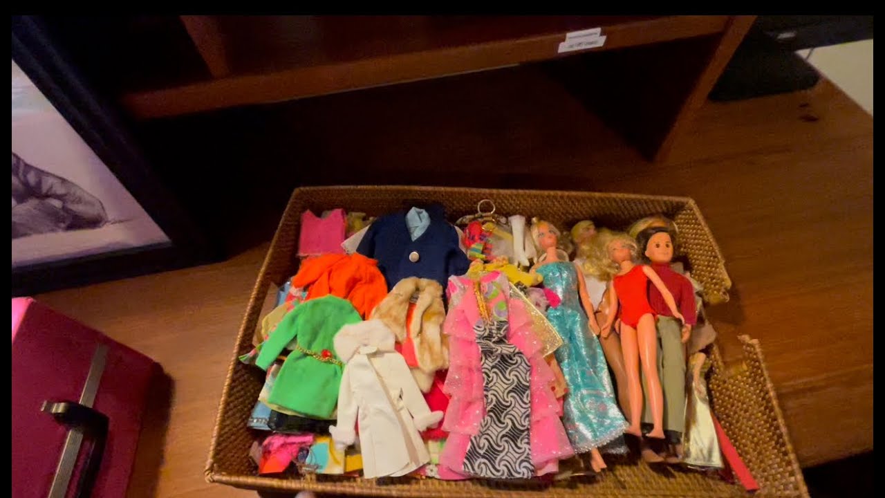 Vintage ropa de Barbie en venta de vienes. I found Vintage TNT Barbie clothing at estate sale