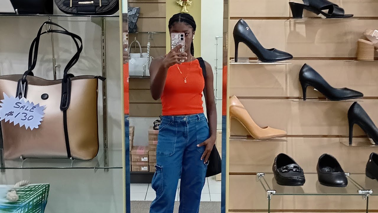 Vlogmas day 19 shoe shopping 