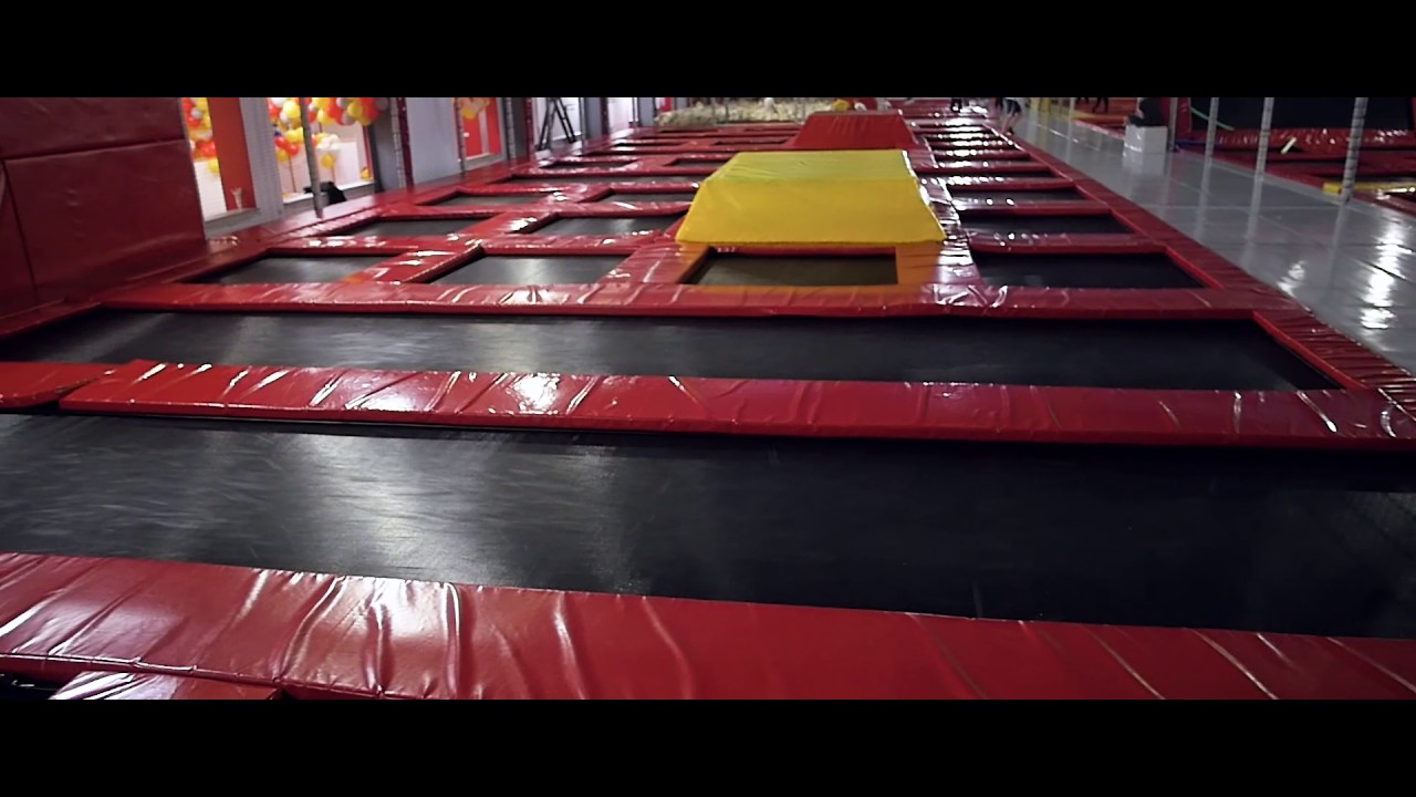 Zabawa - Park Trampolin JumpWorld Wrocław