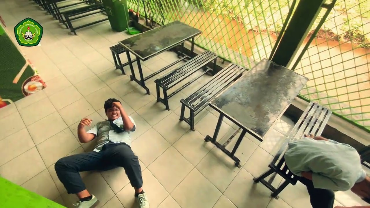 Juara 3 Lomba Videografi Kelas 8D Berjudul Taat dan Hormat kepada Sesama