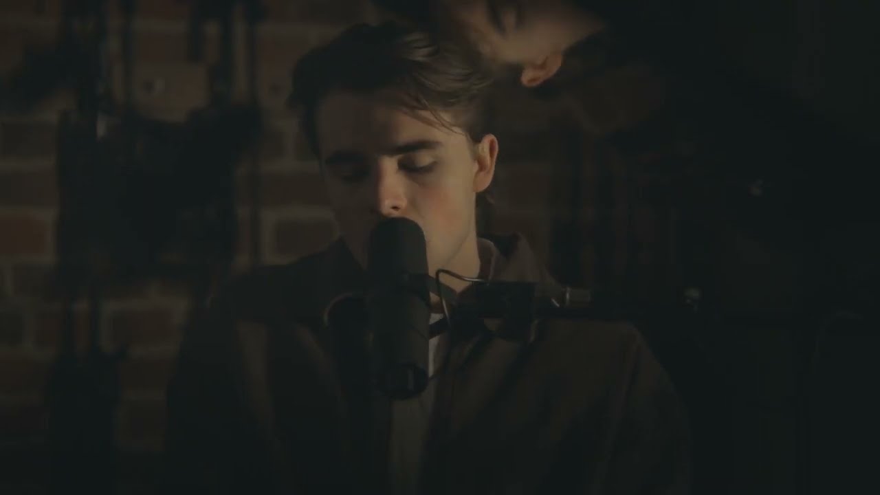 Bernard - Maneater