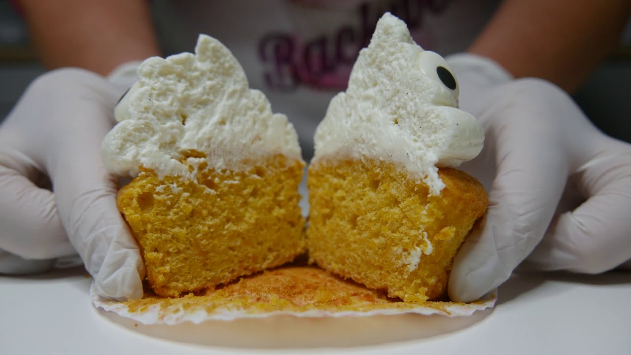 die leckersten Kürbis-Muffins mit einer Frischkäse Sahne Creme (Halloween Party Muffins)🧁🧁