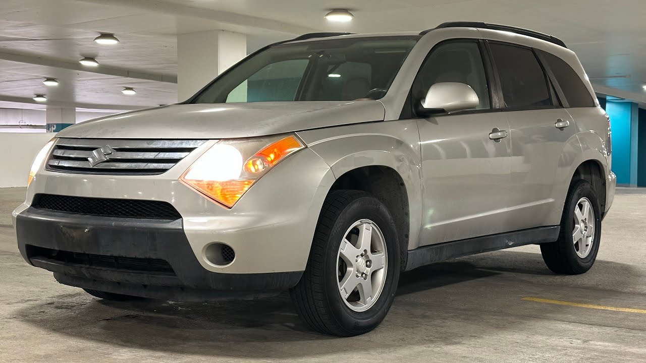 Suzuki XL-7 Base AWD 2007 года выпуска, пробег 104 000 миль.