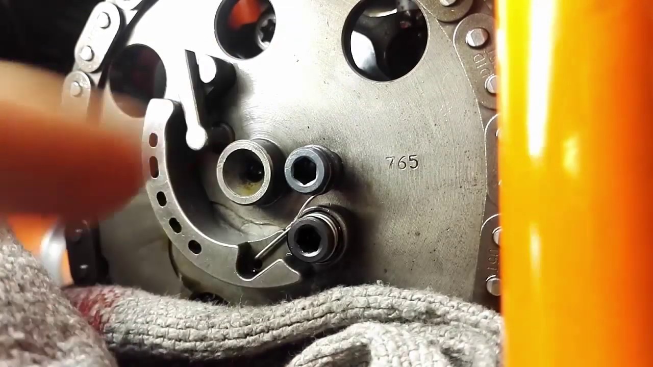 KTM 690 | Auto-decompressor / décompresseur automatique | How-to / Tutorial | #the690shed