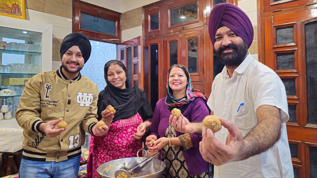 ਅੱਜ ਅਸੀਂ ਬਣਾਈਆਂ ਦੇਸੀ ਘਿਉ ਦੀਆਂ ਪਿੰਨੀਆਂ 😍😀| ਬਹੁਤ ਮਜ਼ਾ ਆਇਆ | VLOG 5
