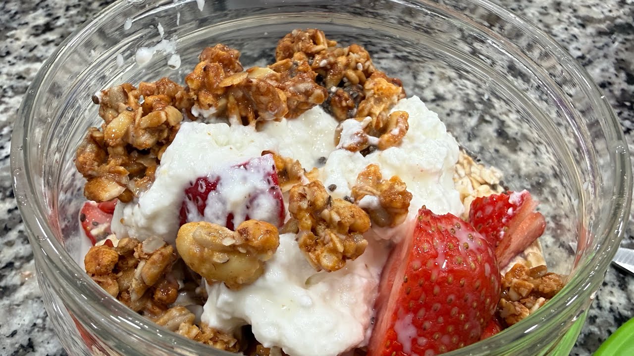 Desayuno Saludable para las Mañanas | Avena con Yogur Griego y 🍓 me da mucha energía 