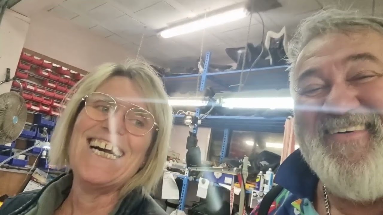 moto guzzi V 85 TT sellerie BRIANT ( Part 5 )