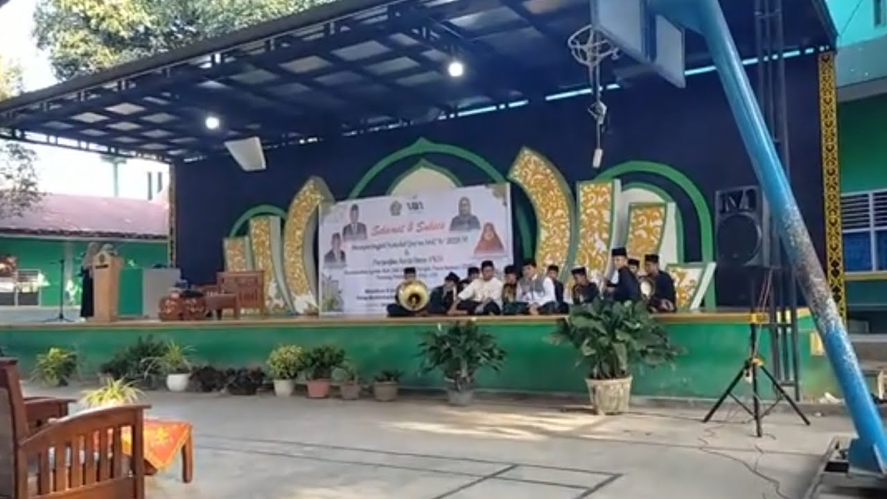 Majelis Fathurridha sedang live sekarang!