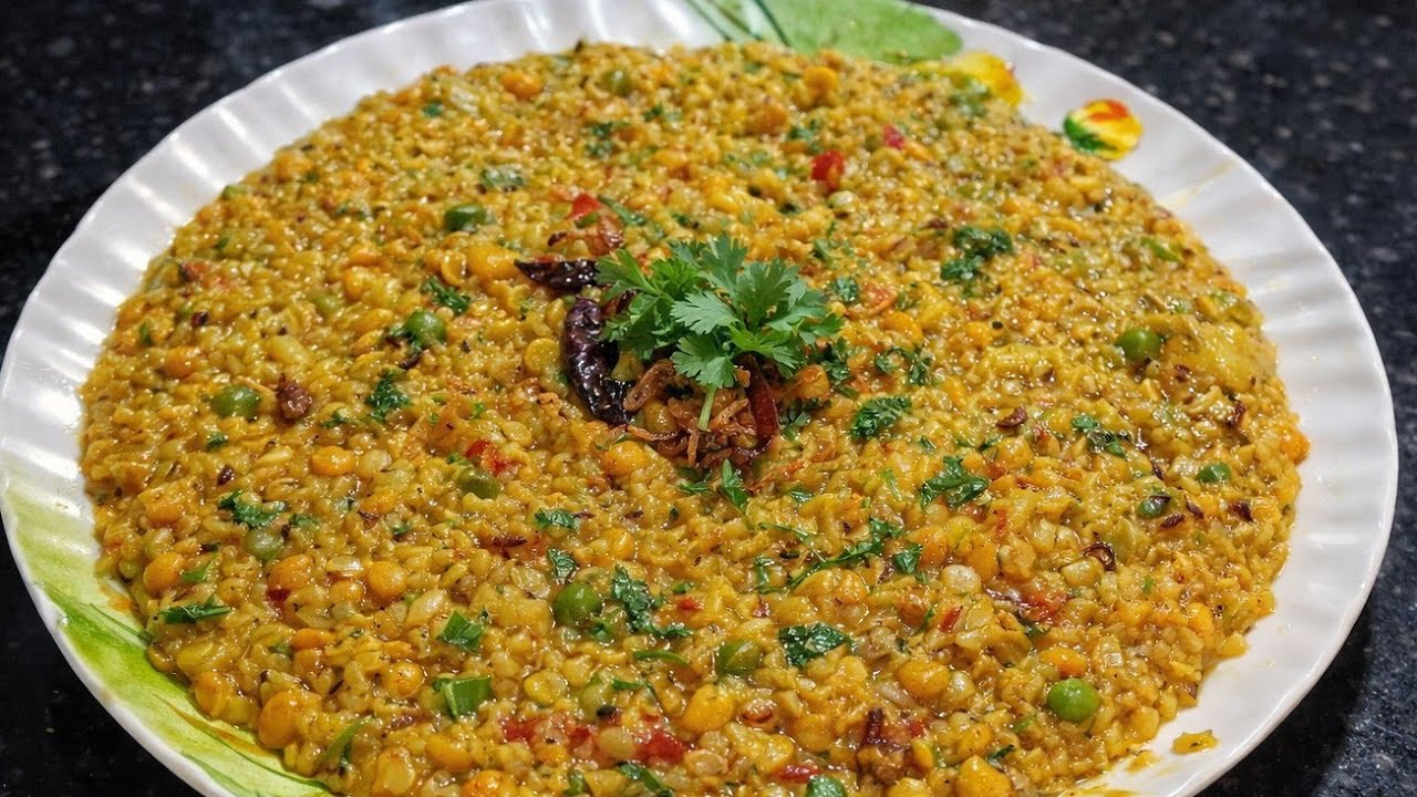 बिना तेल के बने भंडारे वाली मसालादार खिचड़ी Bhandara style khichdi ki recipe