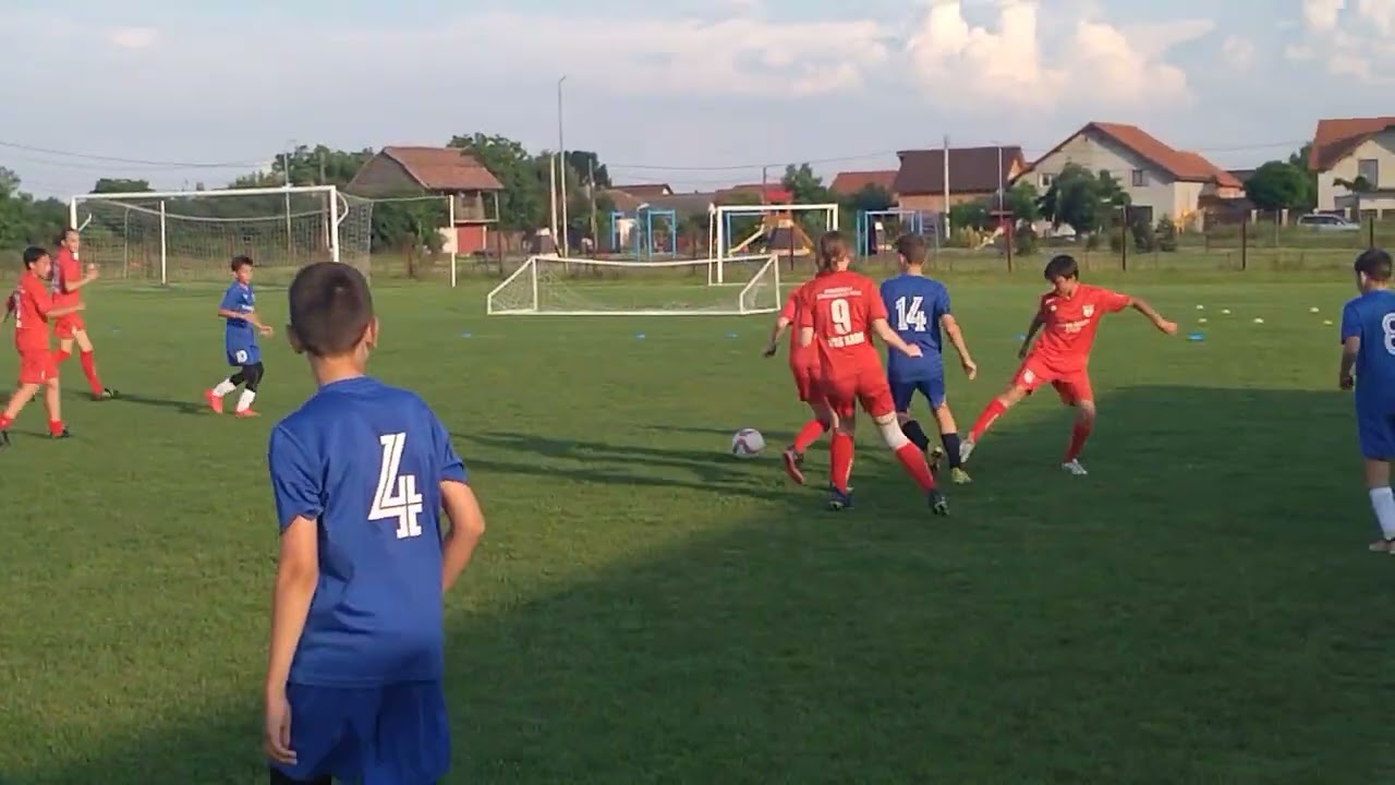 start repriza1 meci 09_06_2023 ACS Kids Sanmihaiu Roman Fete - CSM Lugoj, fotbal juniori U13