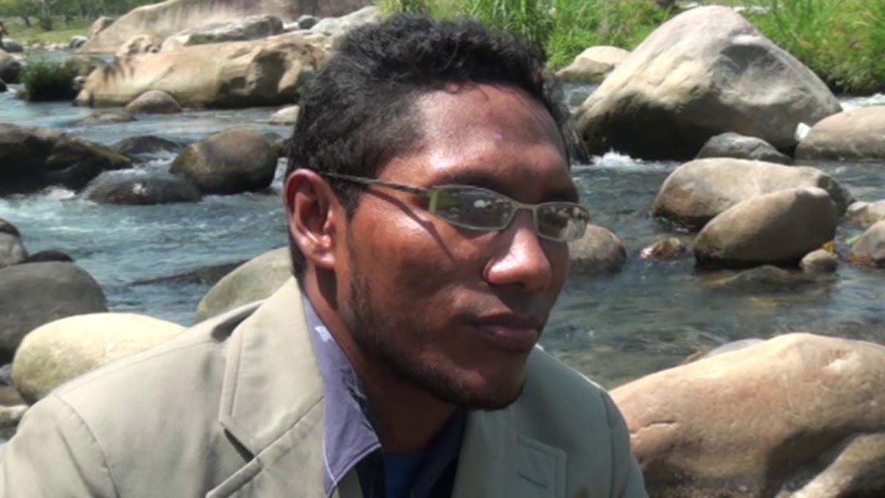 Vídeo por amor ati naldy Pineda