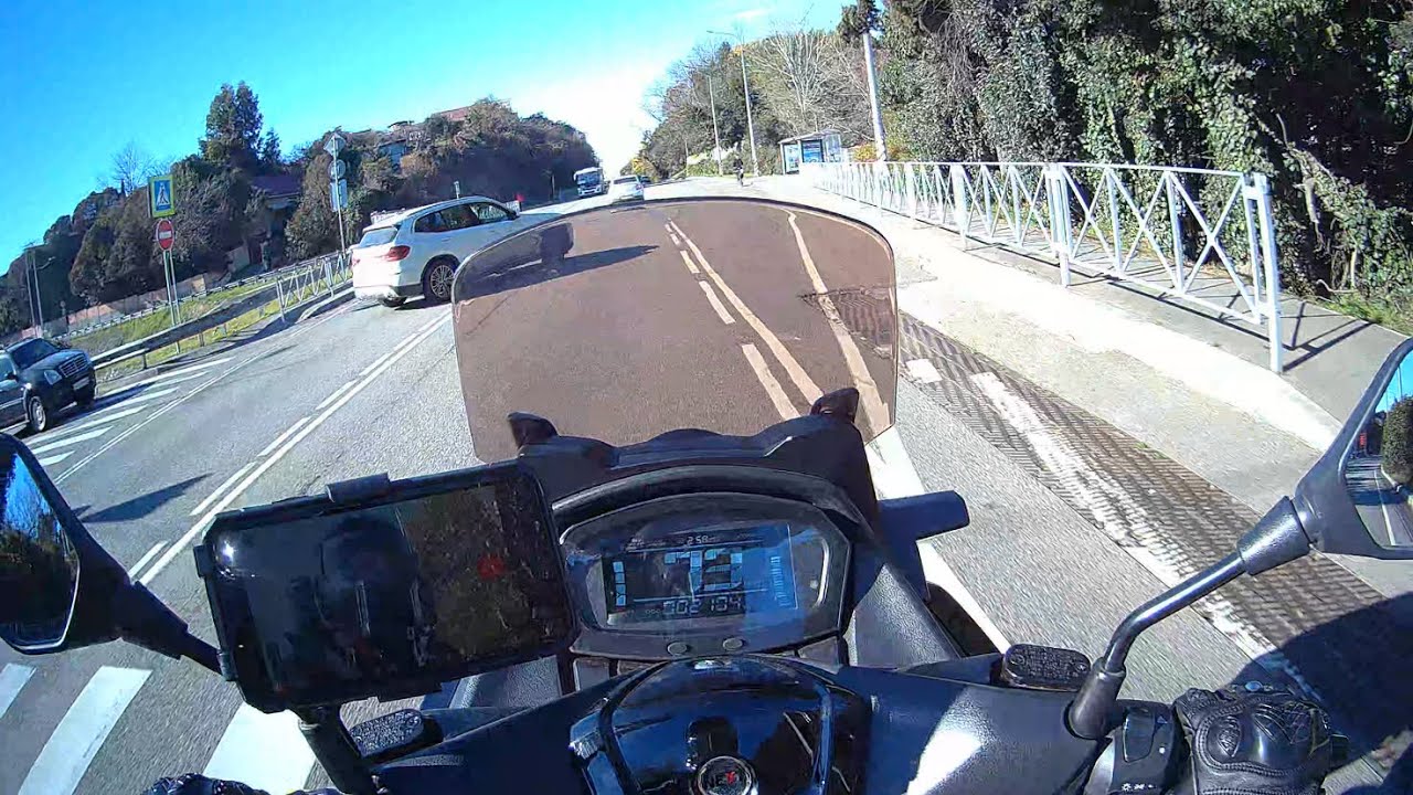 А вот мое первое видео.