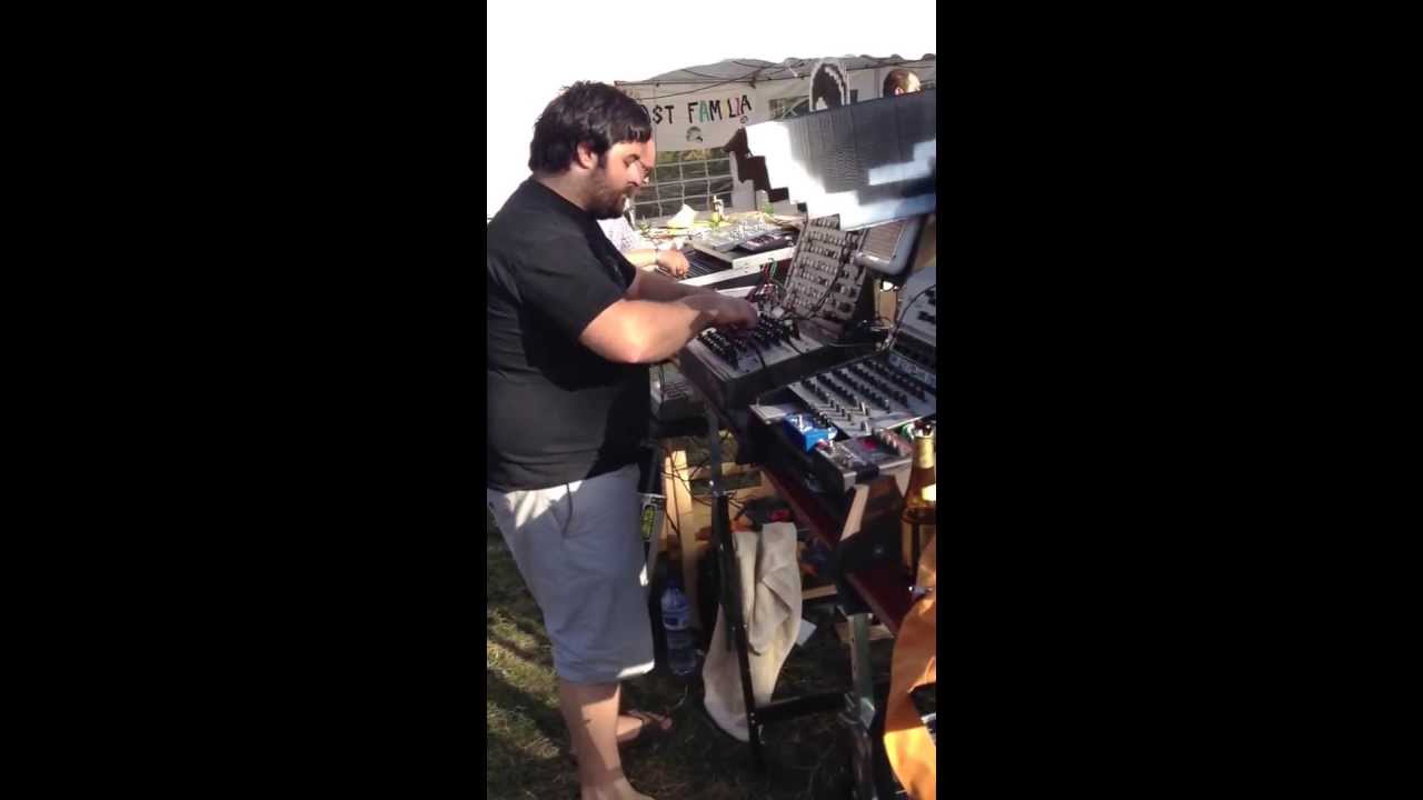 25eme dimension vs acidupdub. Tchapakan/TKLME/Censuré/psykatrip 28/07/13