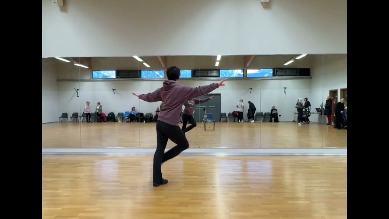 Cha cha cha routine to “Zoo”