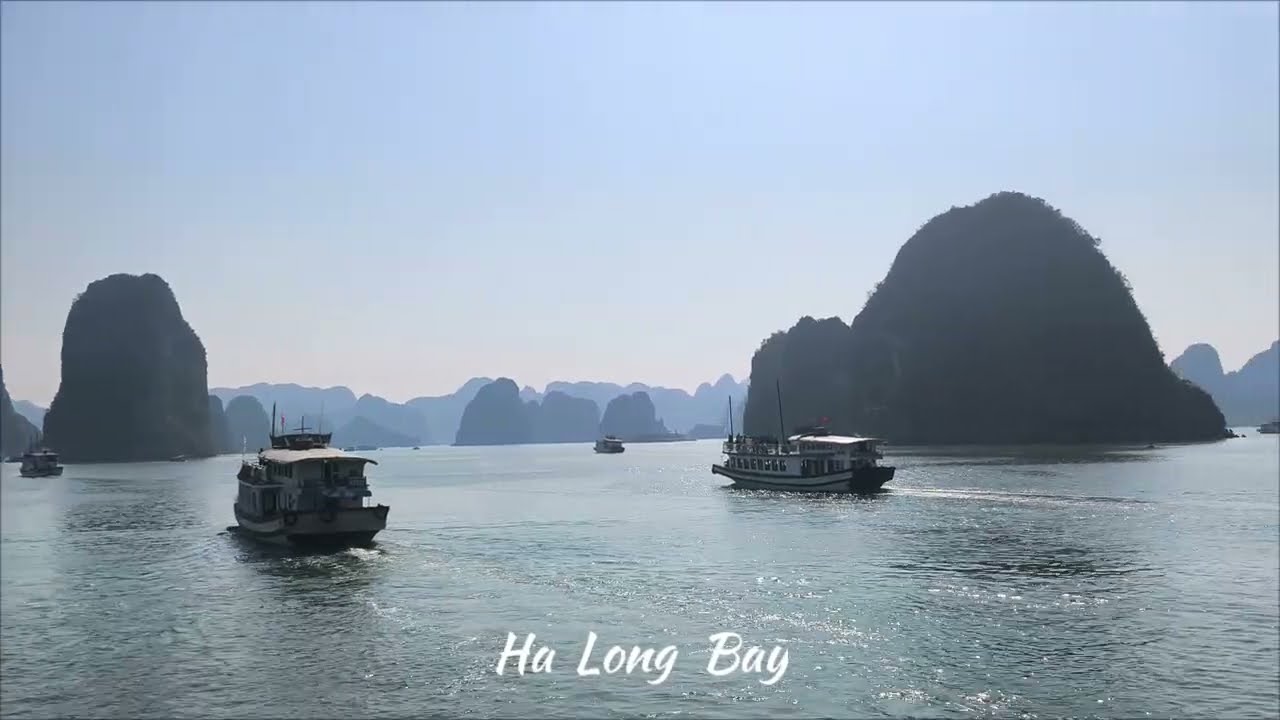 Sailing in Halong Bay