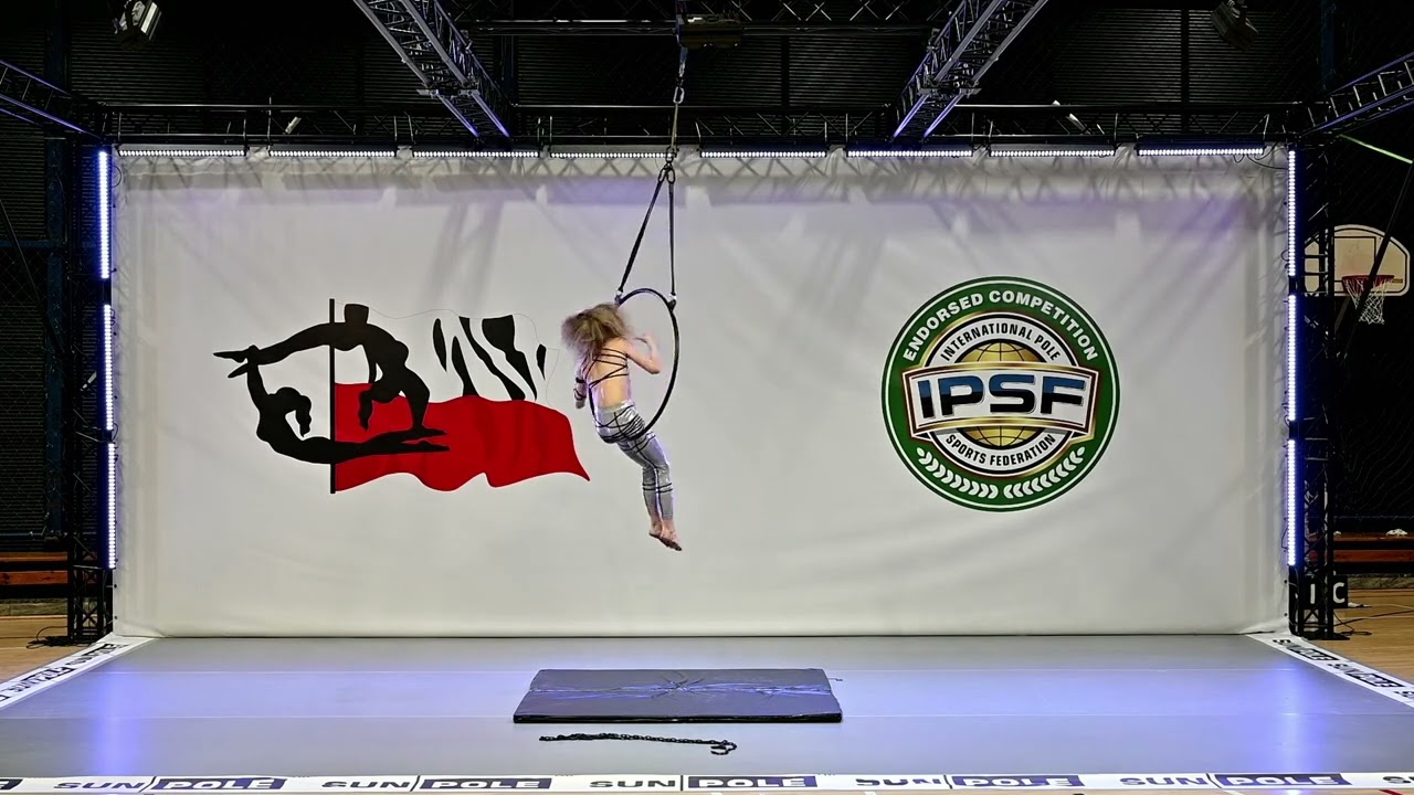 Mistrzostwa Polski Pole & Aerial 2024 KINGA ZARZECKA, Hoop Artistic Profesjonalistki Masterki 40+