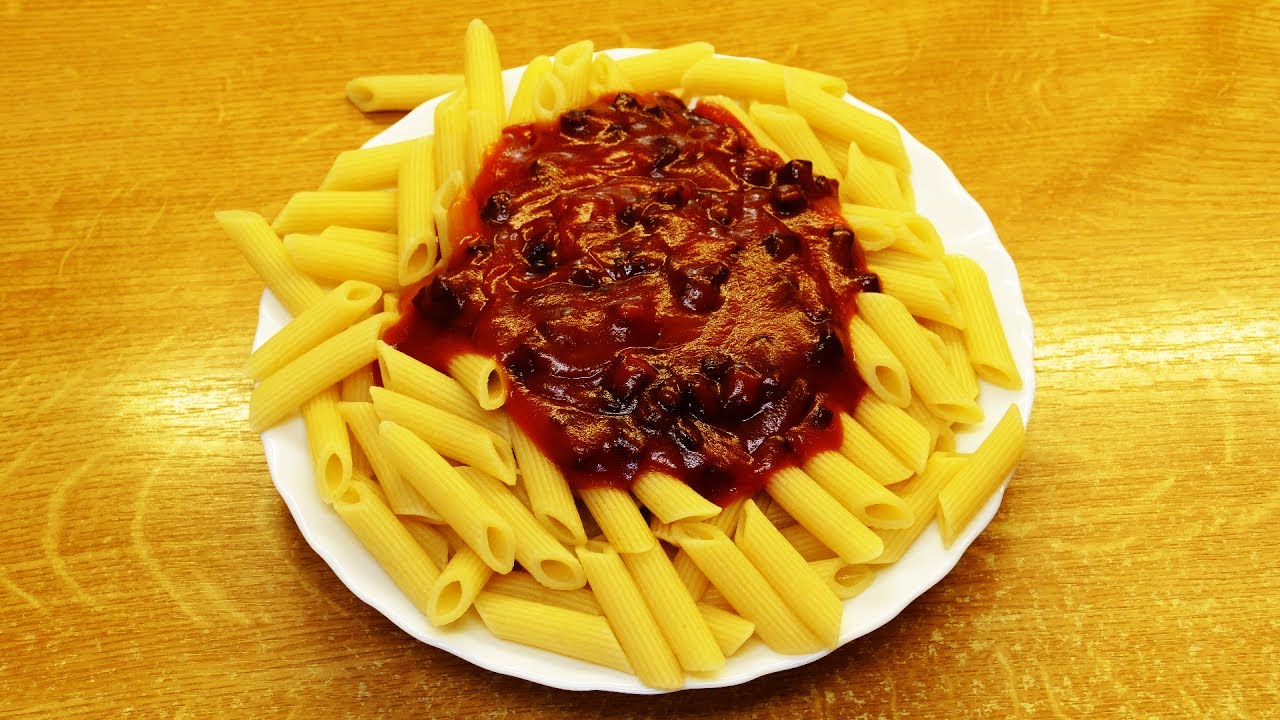 Yoshi kocht: Nudeln mit Tomatensoße nach DDR-Rezept