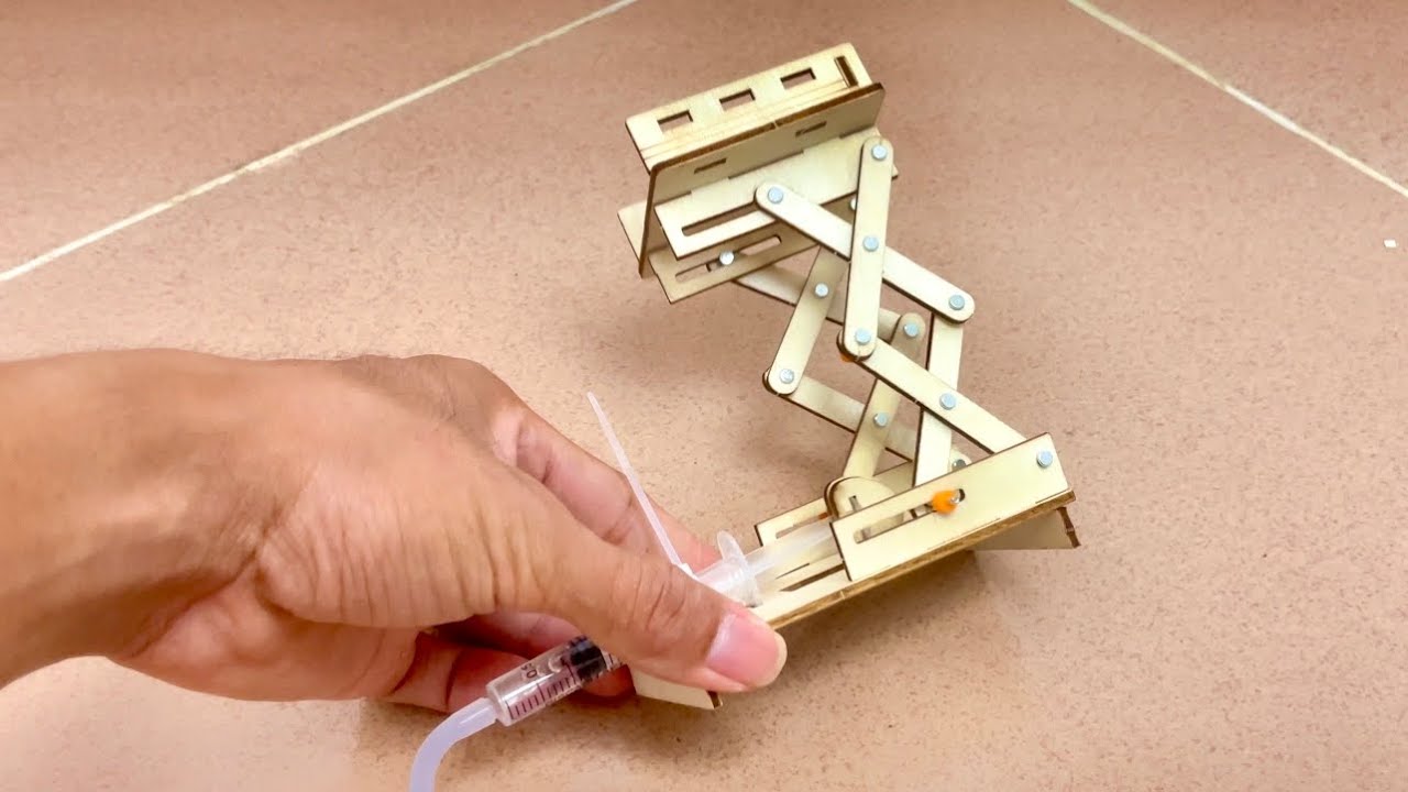 Amazing DIY Hydraulic Lift #stem #hydraulic #diy #science #scienceproject #engineering #engineering 