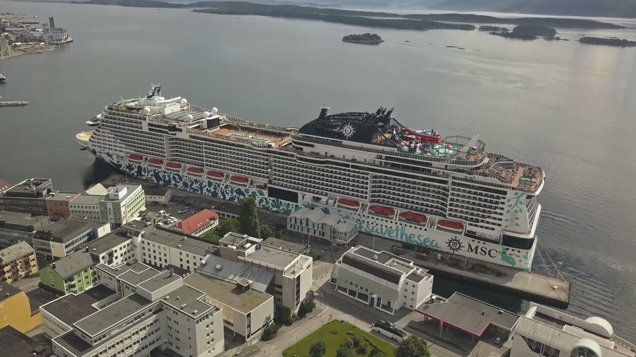 NORWEGIAN FJORDS | NORWAY 4K MAVIC PRO - DronExplorador