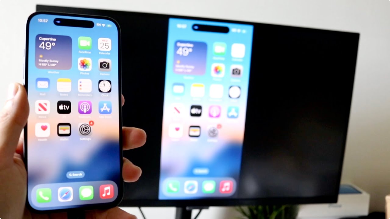 How To Connect iPhone 15/iPhone 15 Pro To a Monitor!