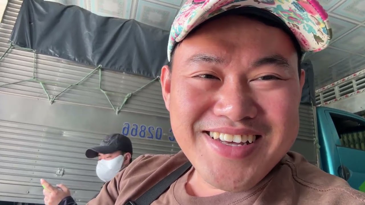Chờ xe về quê