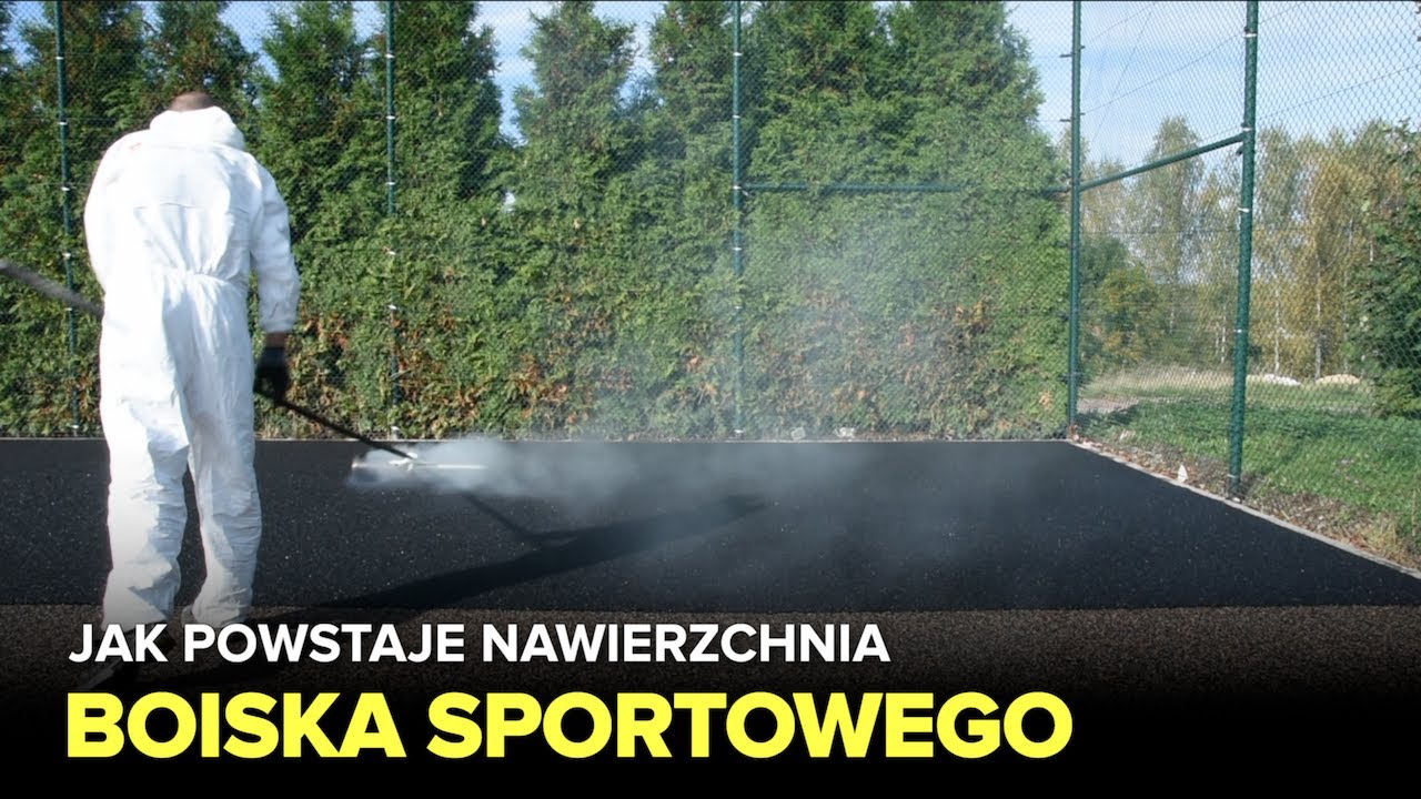 Jak powstaje nawierzchnia boiska sportowego? - Fabryki w Polsce