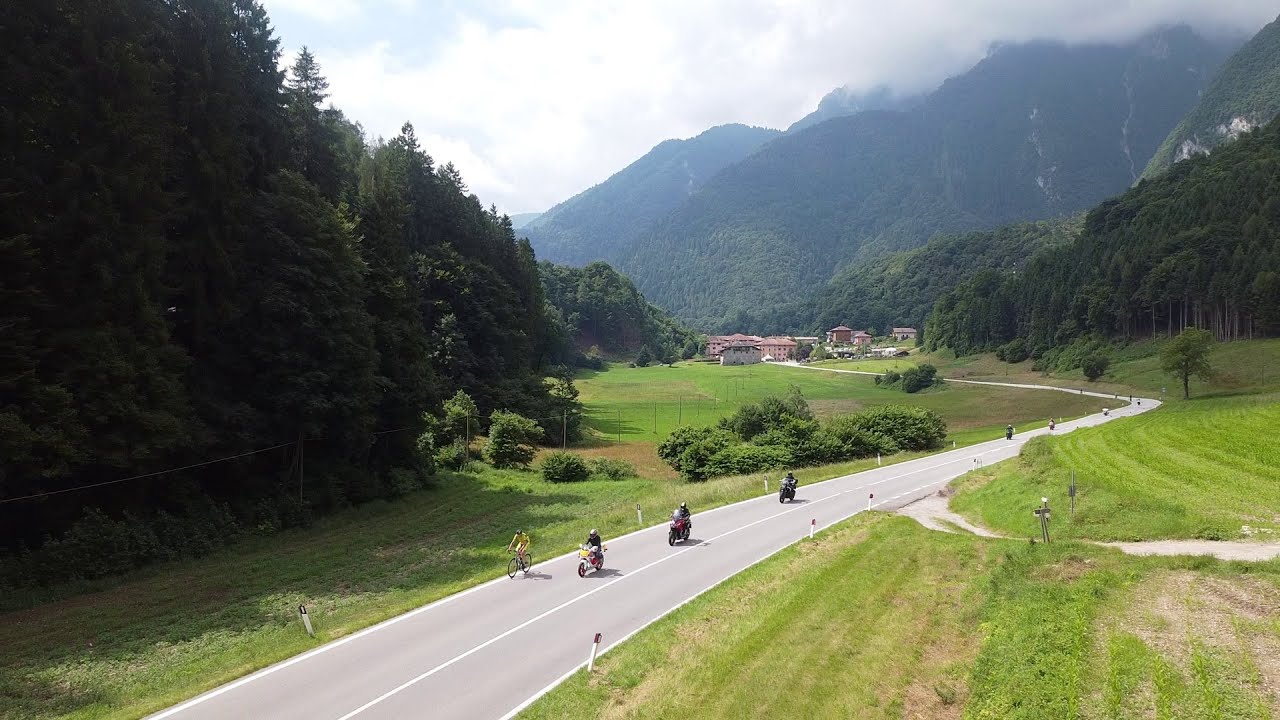 Motovagando: Da Riva del Garda alla Val Daone, Storo e Ledro