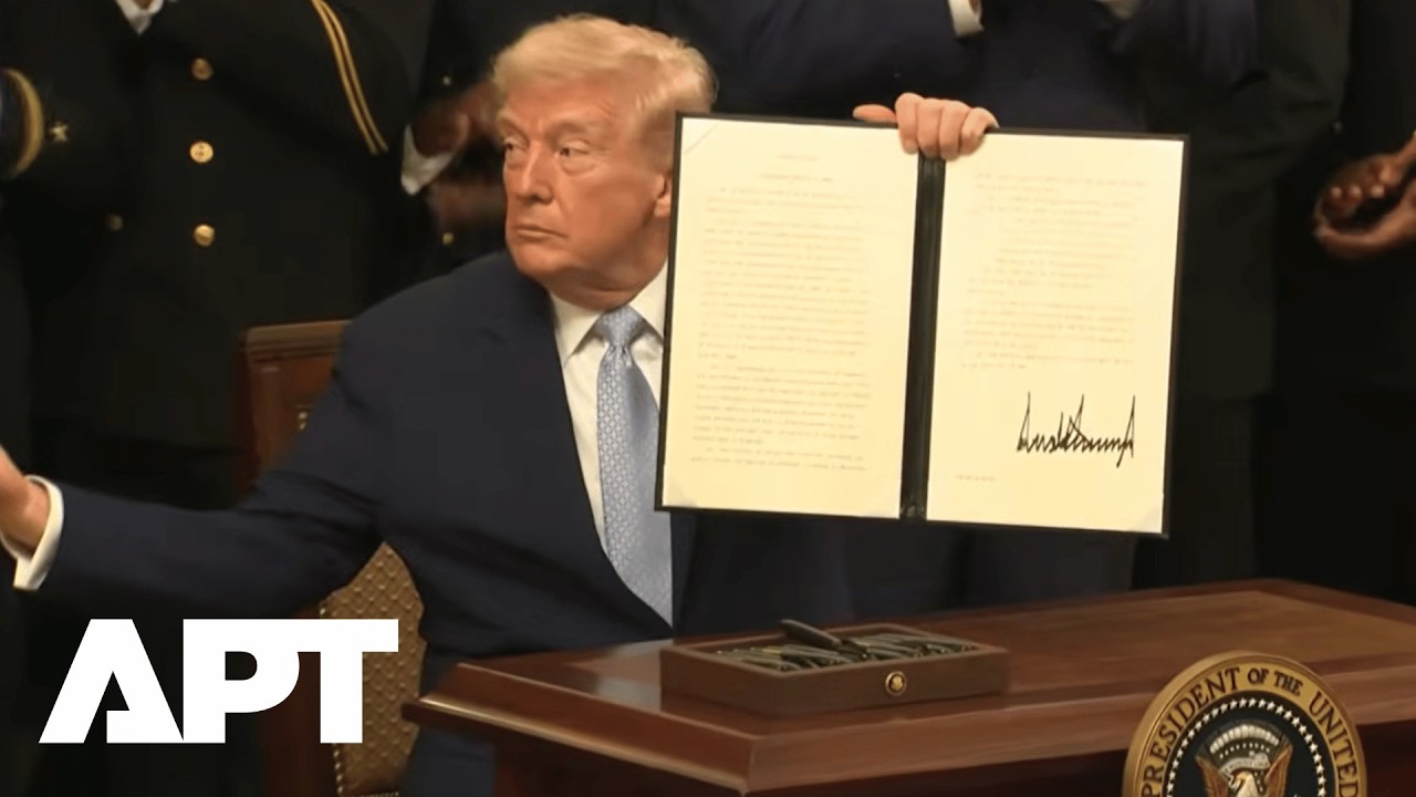 Трамп подписал указ, чествуя команду ВМС на церемонии вручения награды главнокомандующему | APT