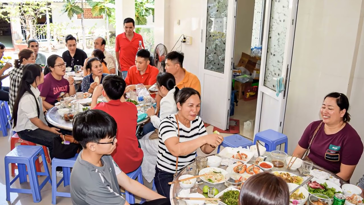 Tết B&iacute;nh Ngọ (Mồng 5 Tết)