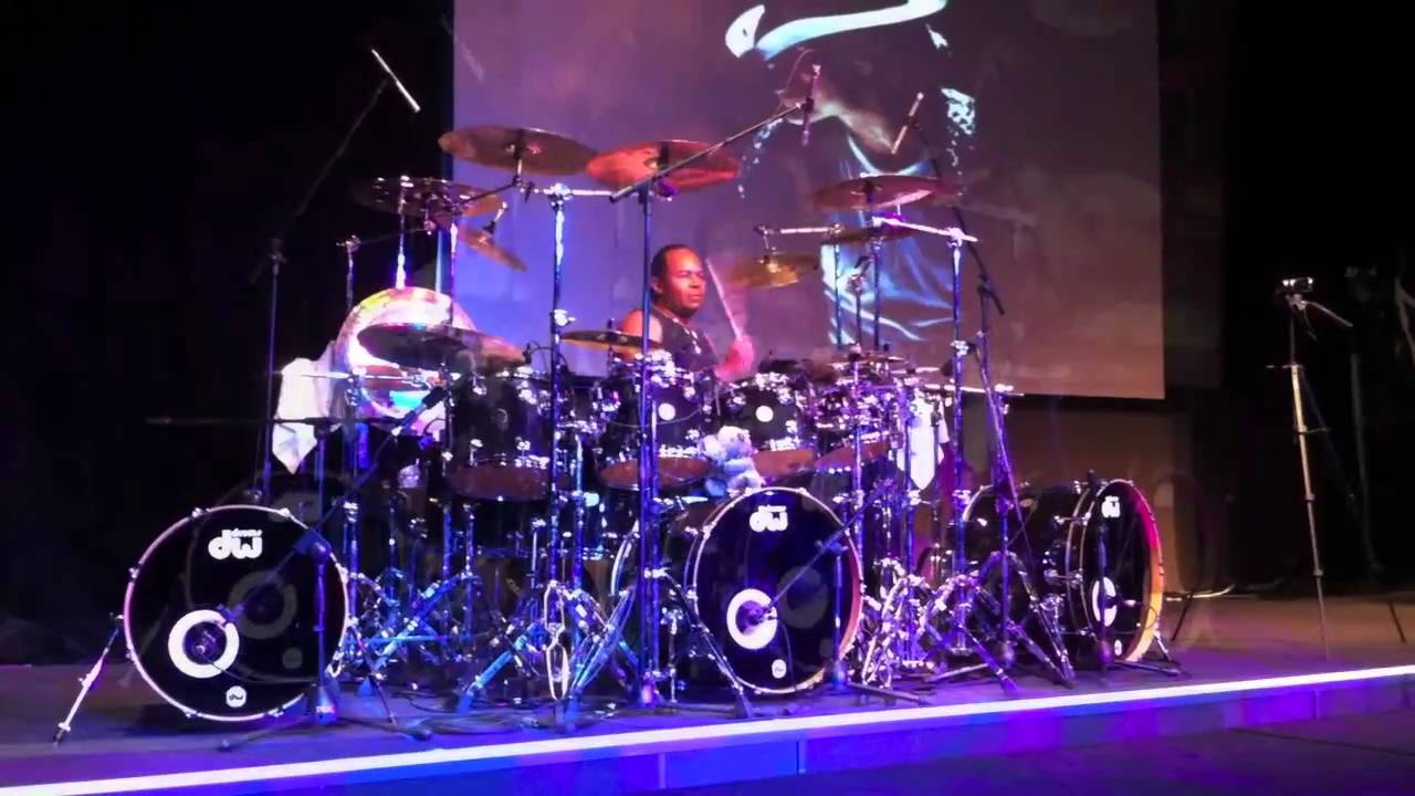Jonathan Moffet Live in Australia