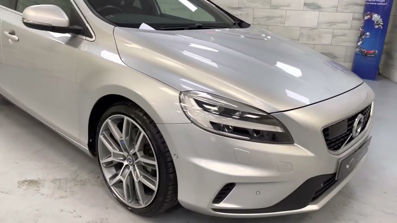 2016 Volvo V40 R-Design Pro D4