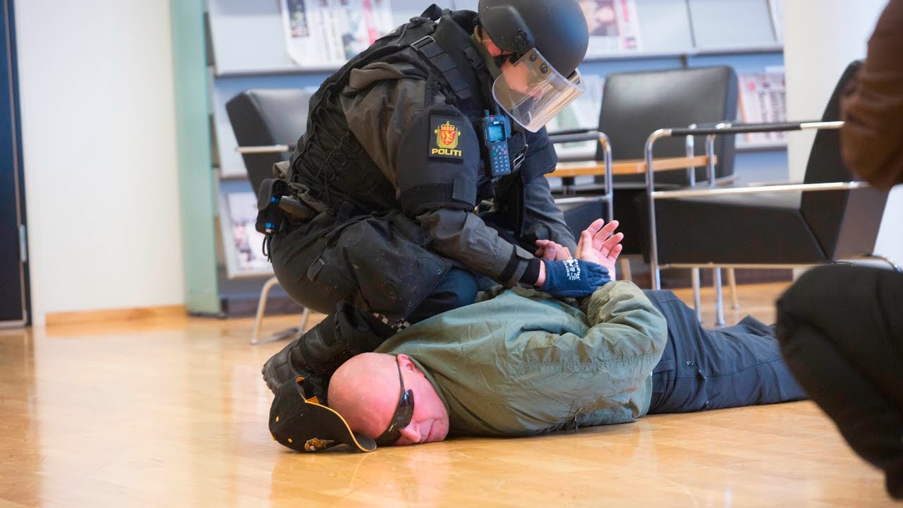Skuddveksling og blodig alvor på Nord universitet - men alt var øvelse