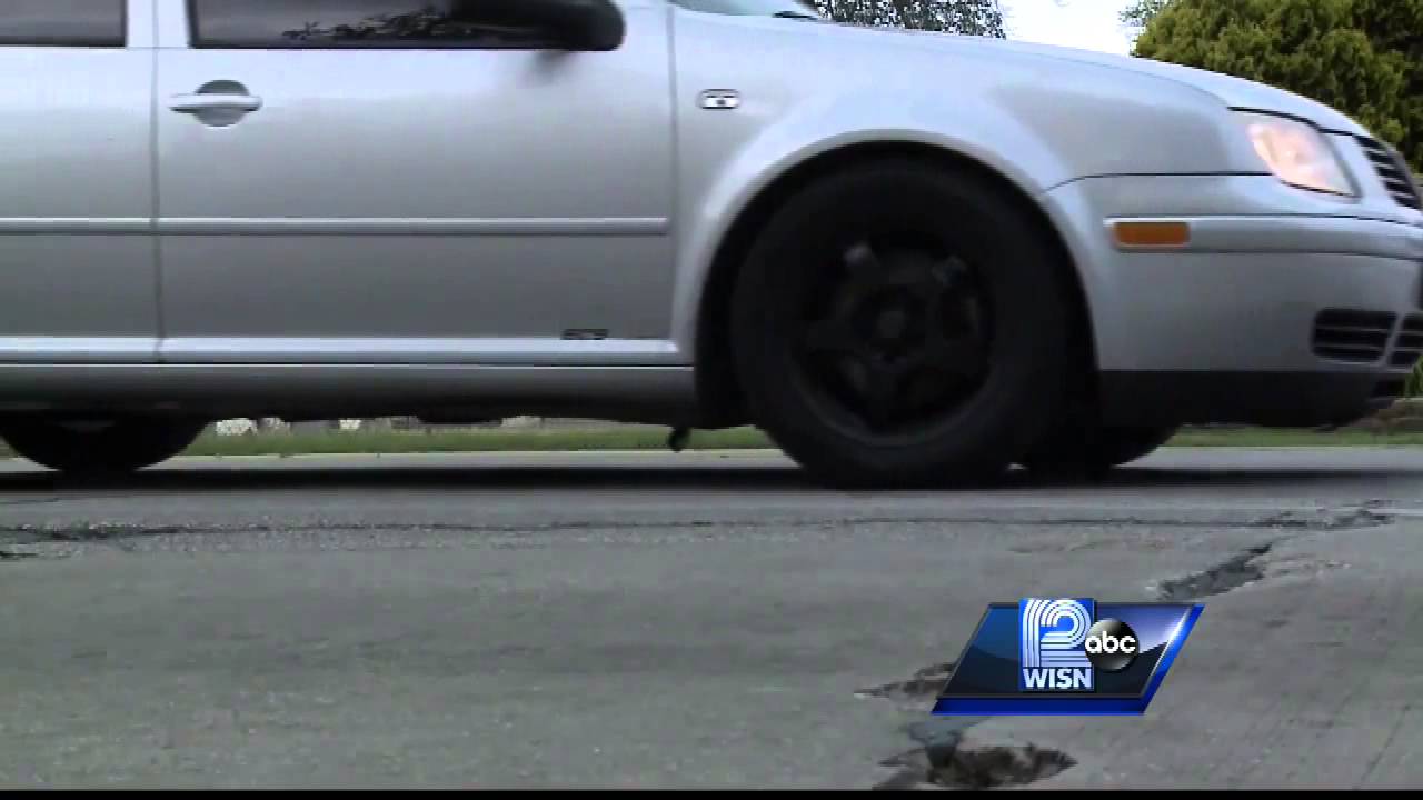 Police warn of dangerous carjacking scheme targeting women