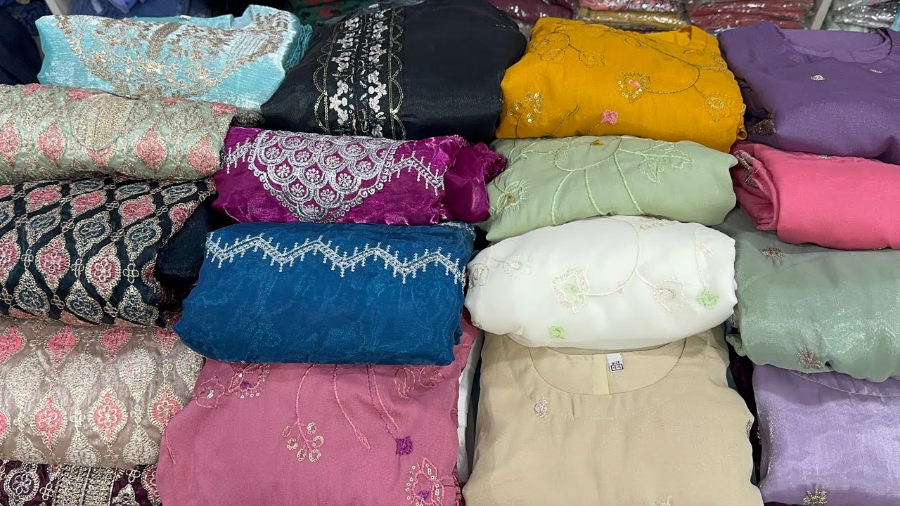 ইন্ডিয়ান স্যাম্পল পার্টি থ্রি পিস কালেকশন কাড়াকাড়ি  অফারে ১৩০০ টাকায়
