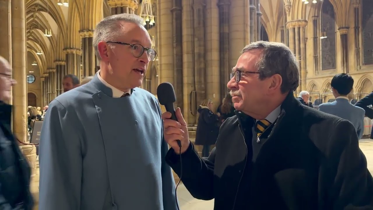 Lincoln Cathedral Choir celebrates 30 years of female choristers…