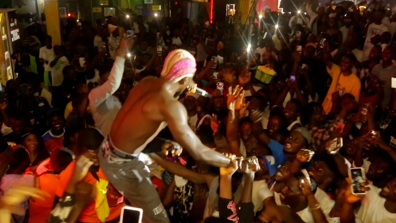 PORTABLE JUMPS INTO CROWD, PULLS OFF CRAZY DANCE MOVES AT FELABRATION CONCERT