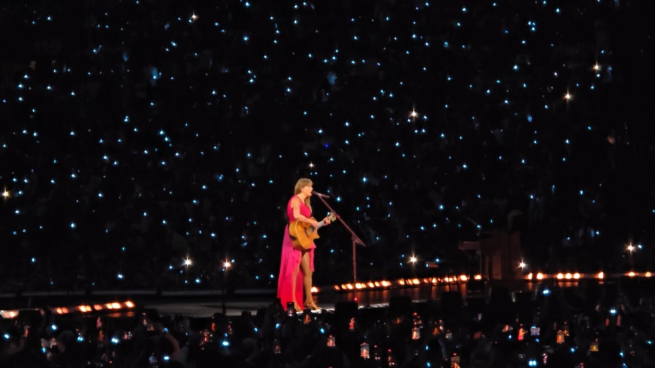 Sweeter Than Fiction/Holy Ground -  Taylor Swift (The Eras Tour Amsterdam N3, Surprise Songs)
