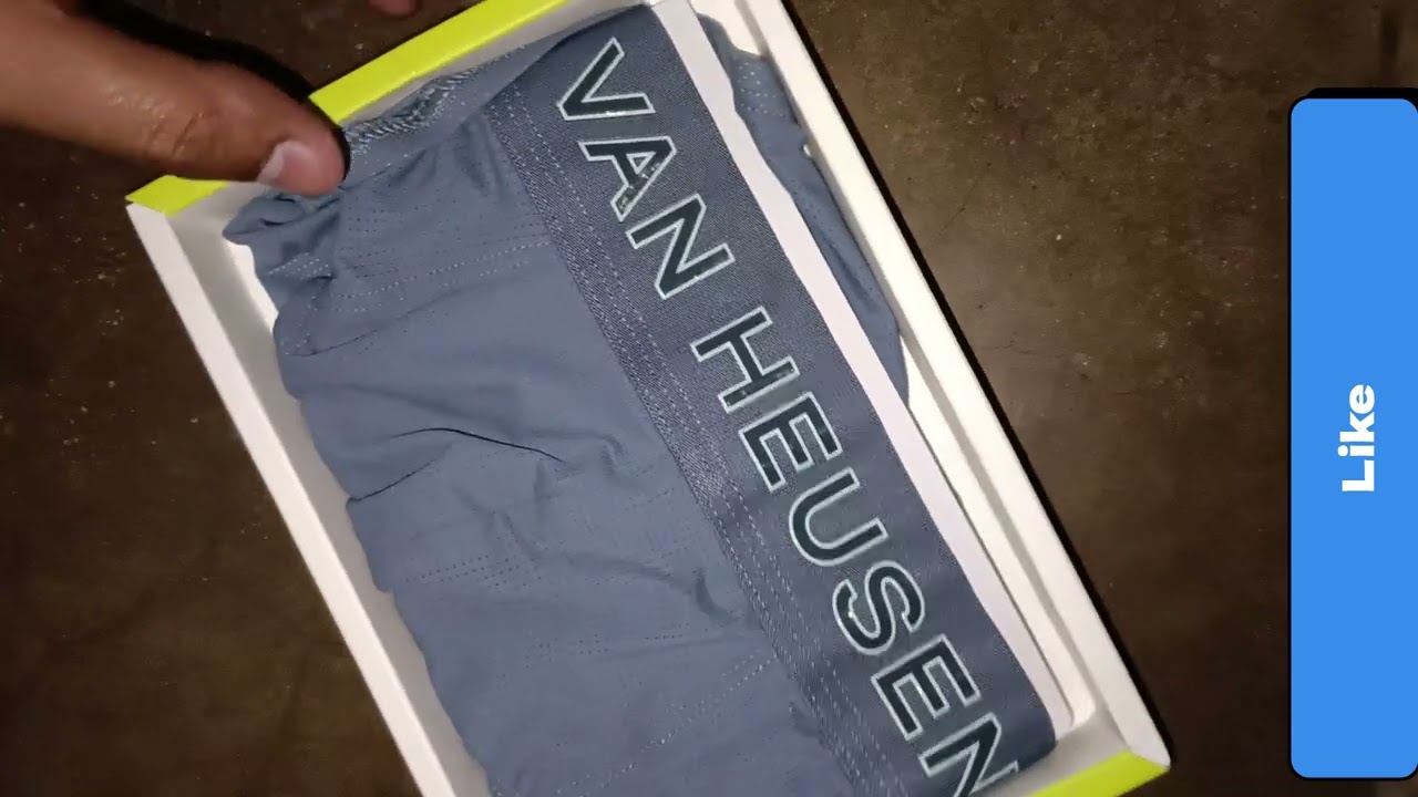 Van Heusen AIR Series mens brief unbox.
