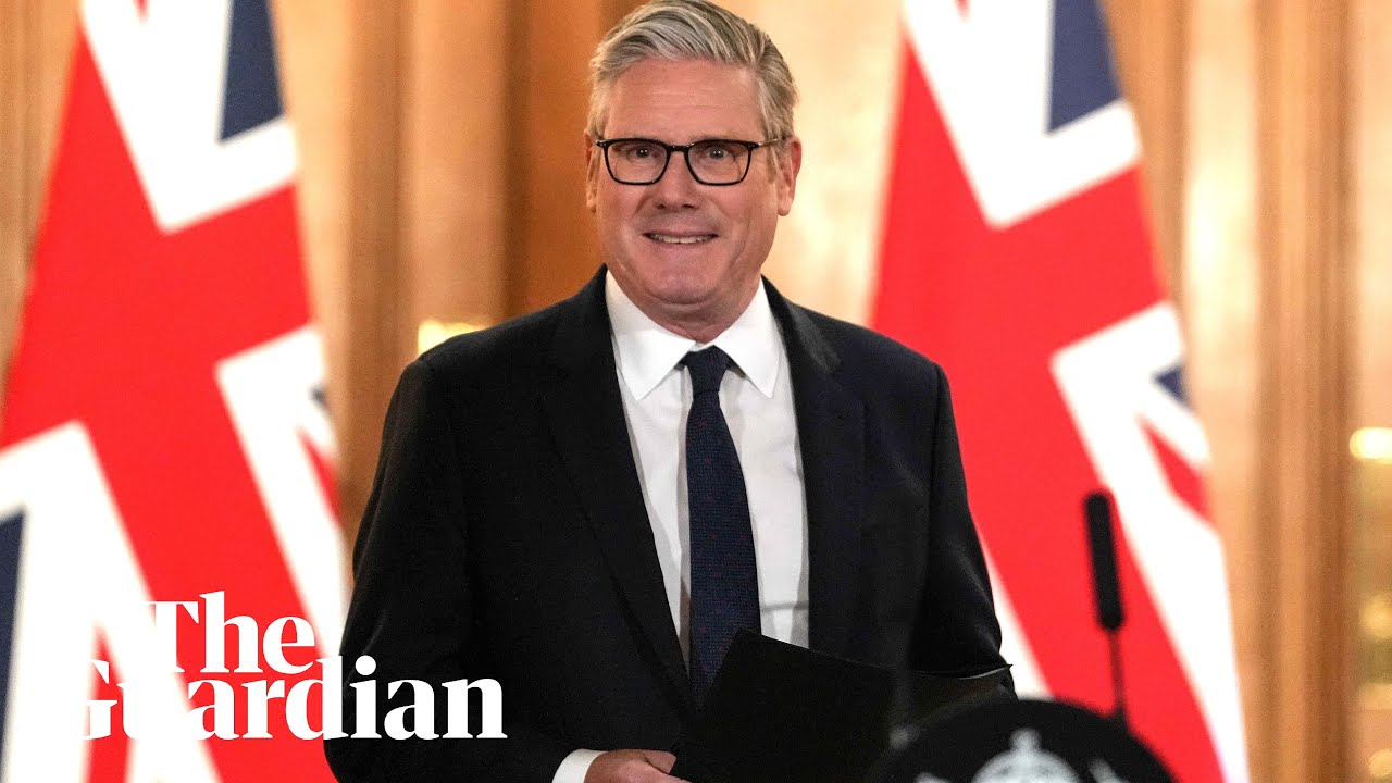Keir Starmer announces social media ban for under-16s in UK